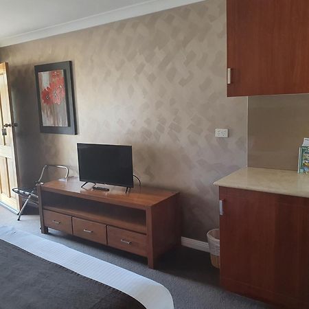 The Aston Motel Тамуърт Стая снимка