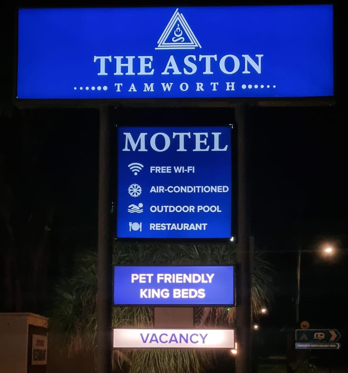 The Aston Motel Тамуърт Екстериор снимка