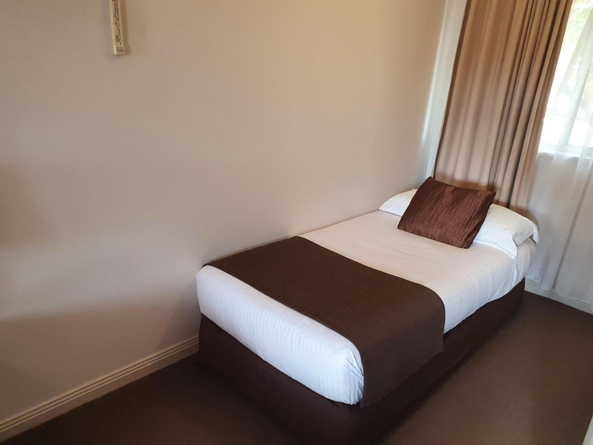The Aston Motel Тамуърт Стая снимка
