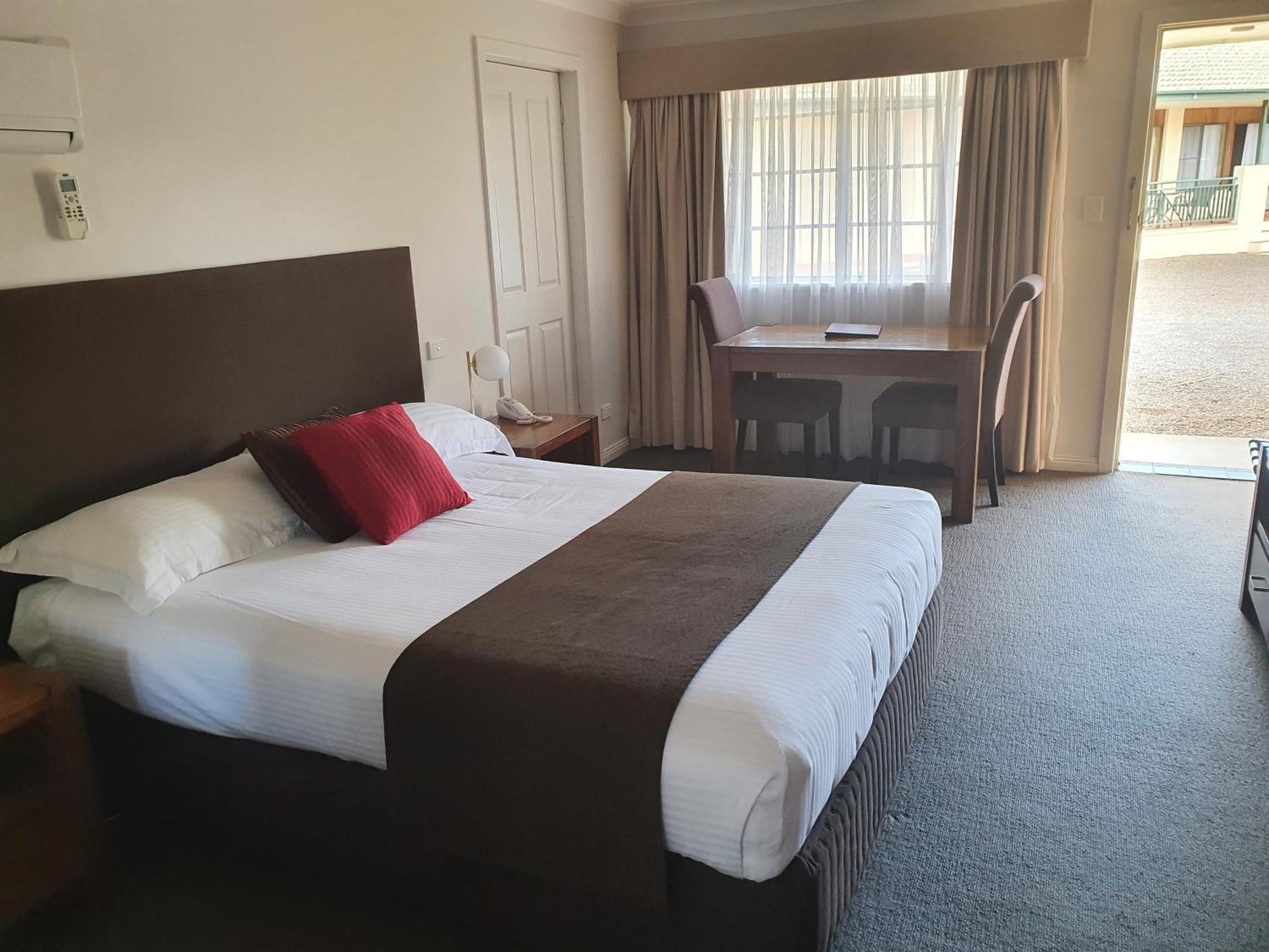 The Aston Motel Тамуърт Стая снимка