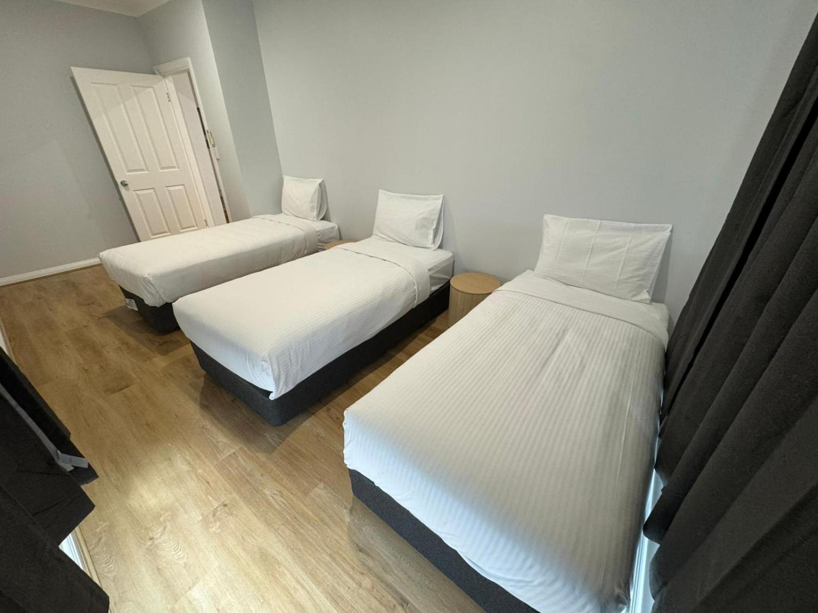 The Aston Motel Тамуърт Екстериор снимка