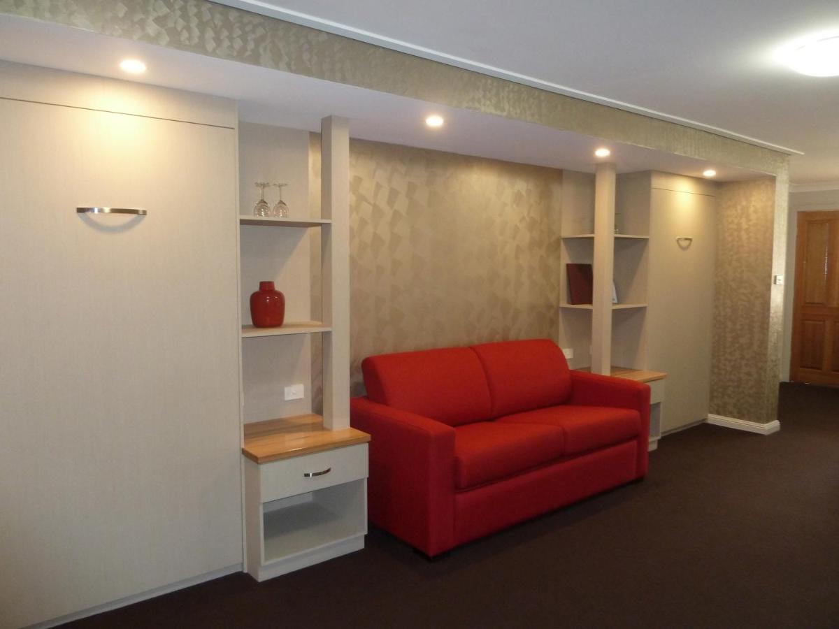 The Aston Motel Тамуърт Екстериор снимка